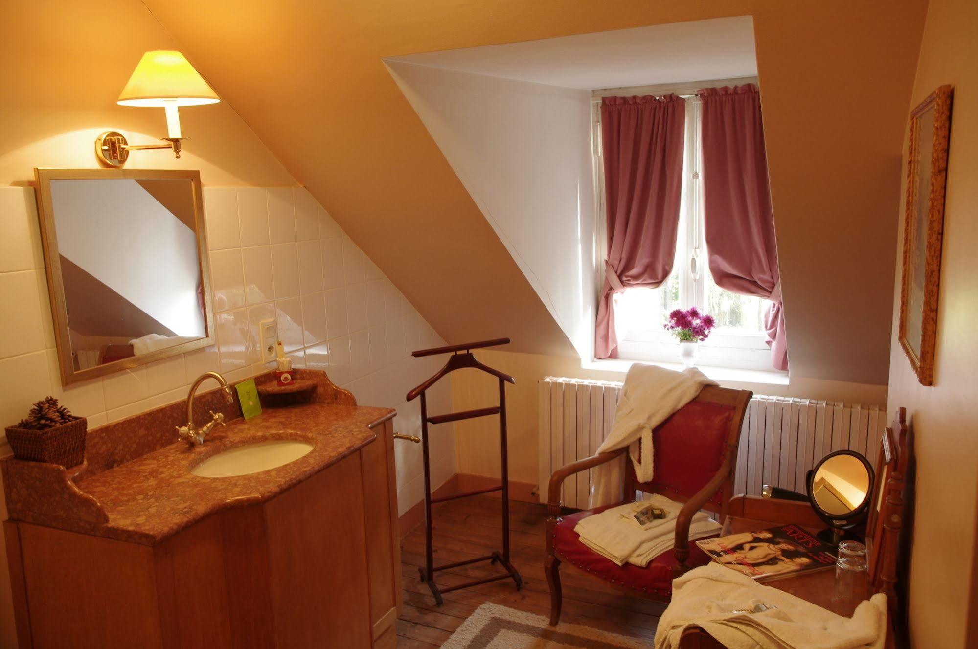 Domaine De Chatenay - Le Mans Saint-Saturnin  Esterno foto